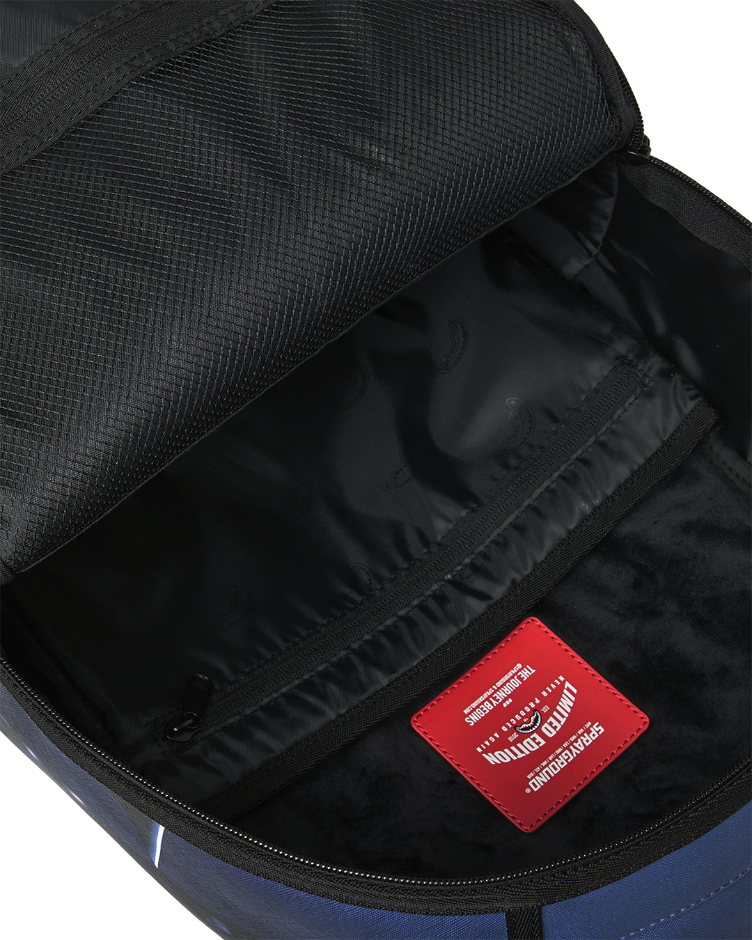 USSF x DC BATMAN OVER SHARK BACKPACK - Image 8