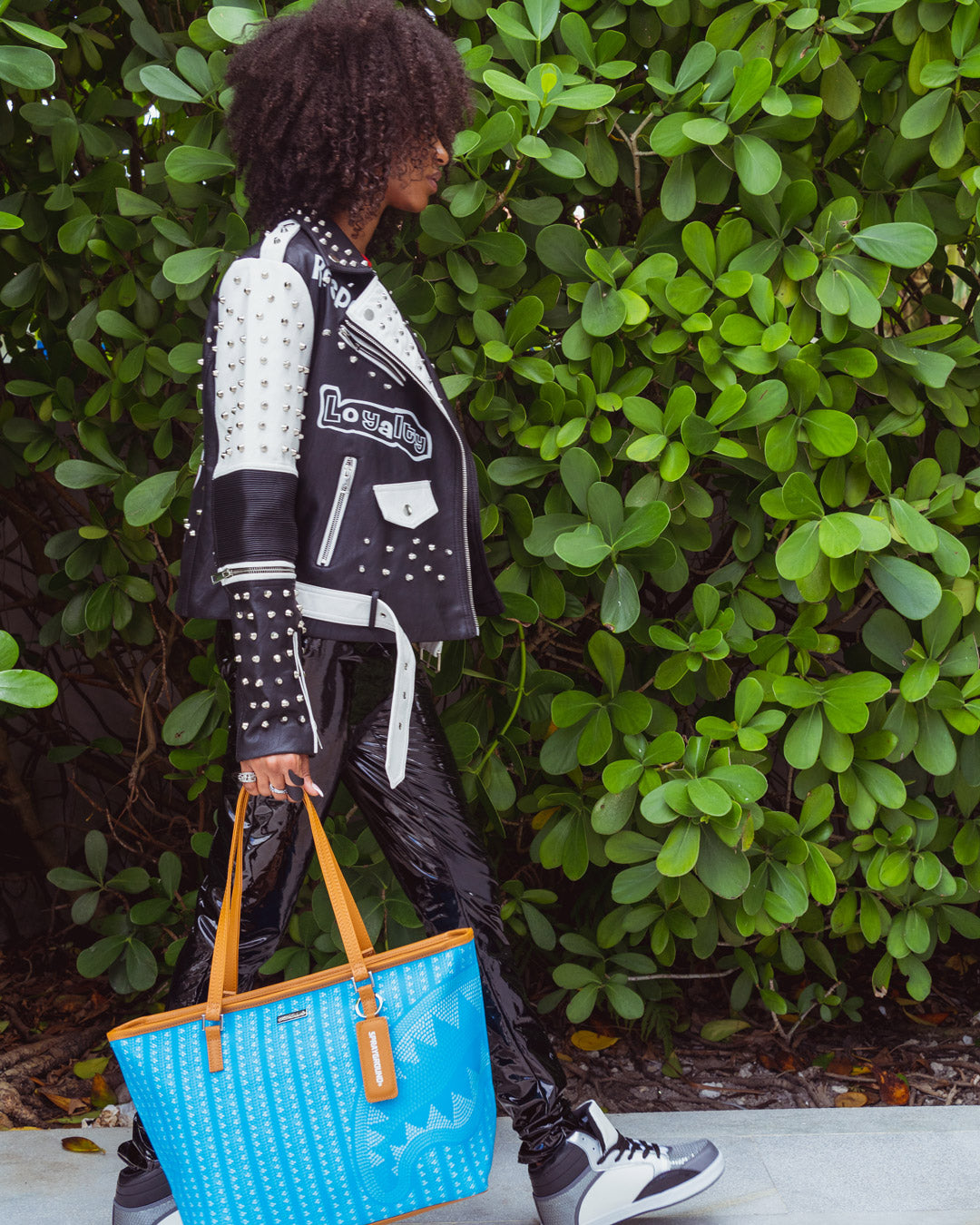 ILLUCHAINS TURQ TOTE - Image 2