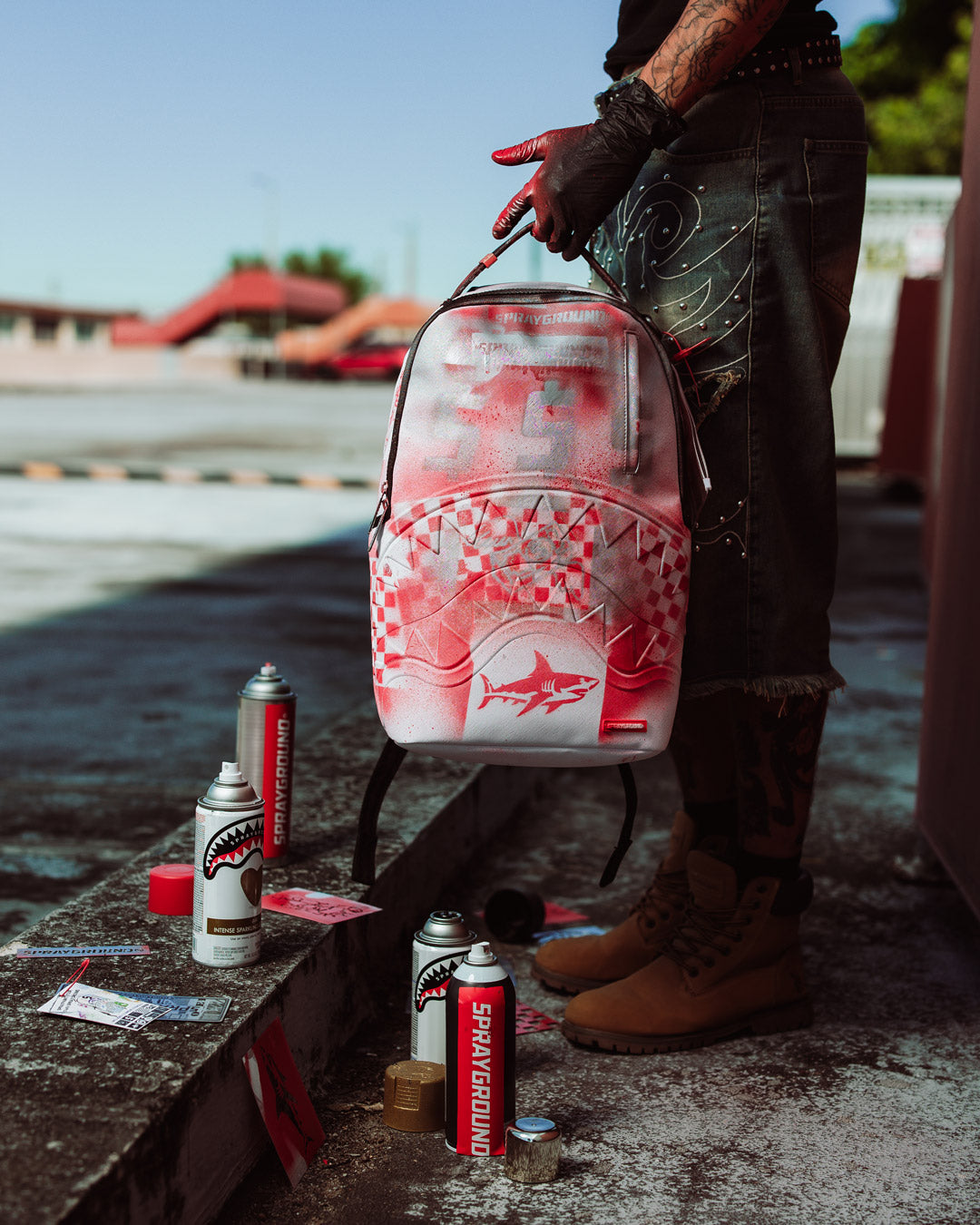 GRAFFITI ARTIST ?C DESIGN YOUR OWN BACKPACK ?C 9 STENCILS INCLUDED - Image 16